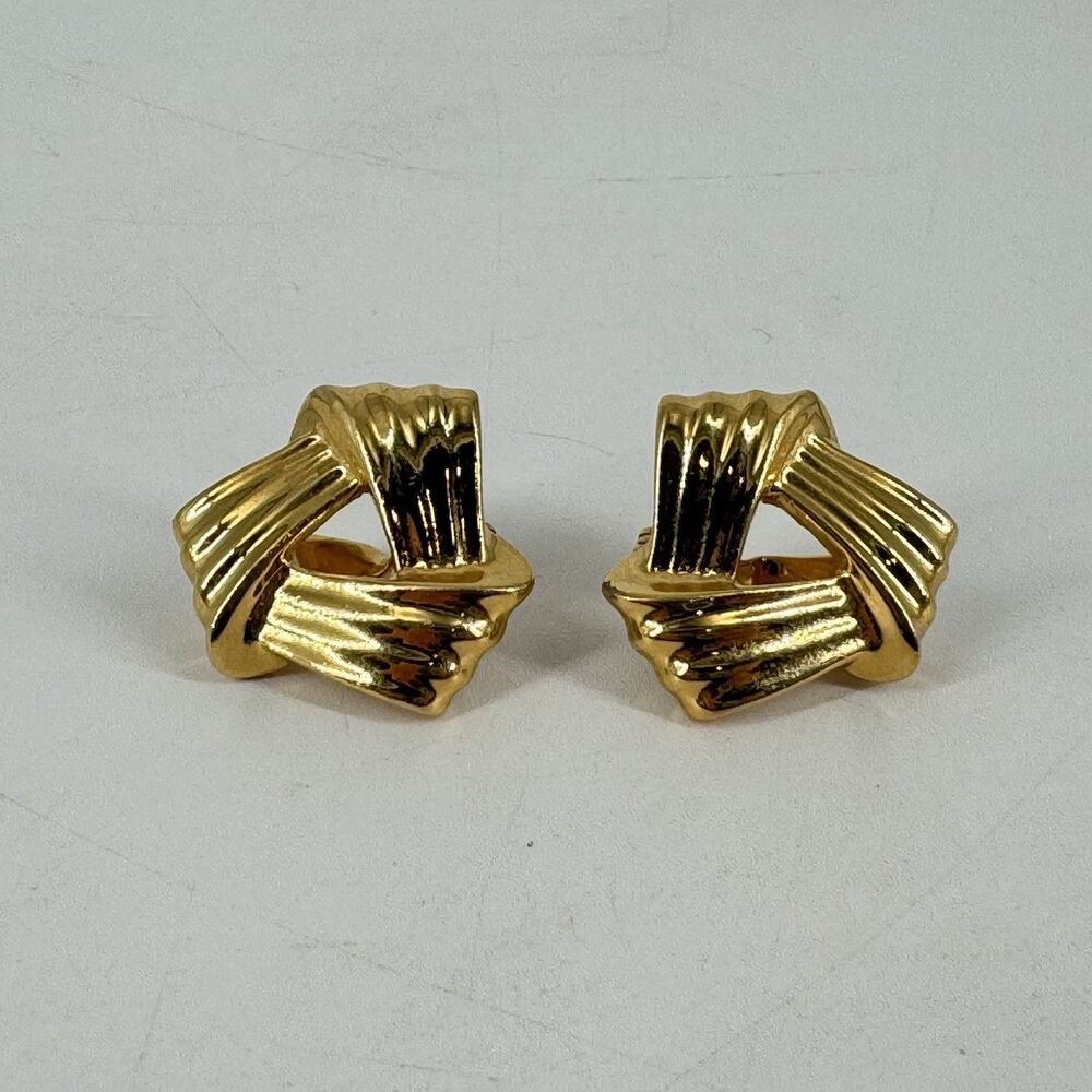 Monet Gold Tone Sculptural Ribbed Clip-On Earrings 1” Signed